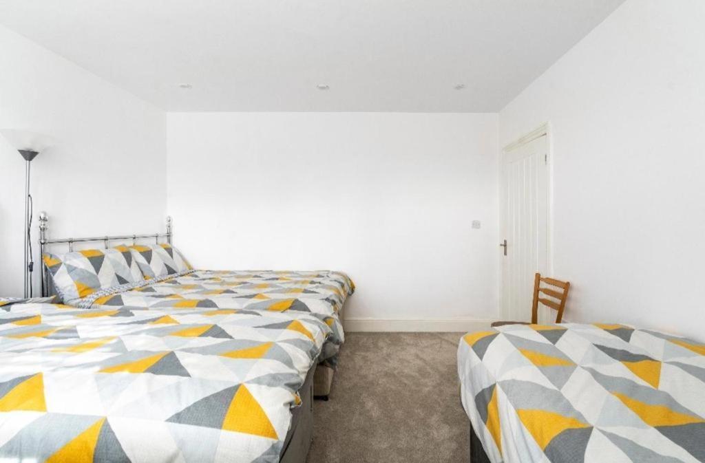 Appartamento Maybury Maison Woking Esterno foto