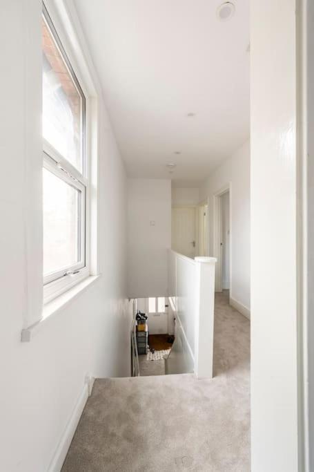 Appartamento Maybury Maison Woking Esterno foto